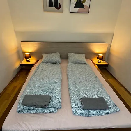 Apartmán With Parking In The Center - 500m From Hlavni Nadrazi *