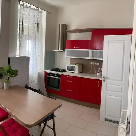 With Parking In The Center - 500m From Hlavni Nadrazi Brno