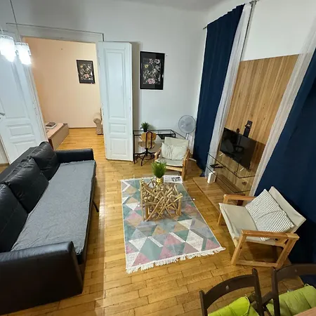 With Parking In The Center - 500m From Hlavni Nadrazi Apartment Brno