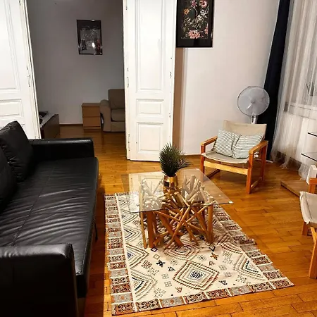 Apartman With Parking In The Center - 500m From Hlavni Nadrazi Brünn (Brno)